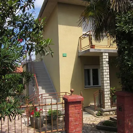 Monte Grande Apartment